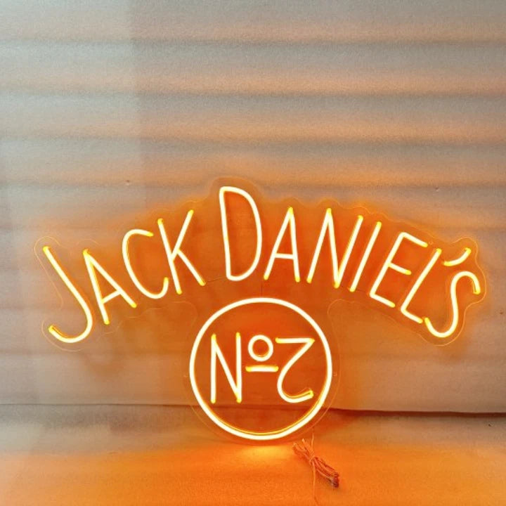 Jack Daniel's Tennessee Whiskey Neon Sign - GEEKNEON