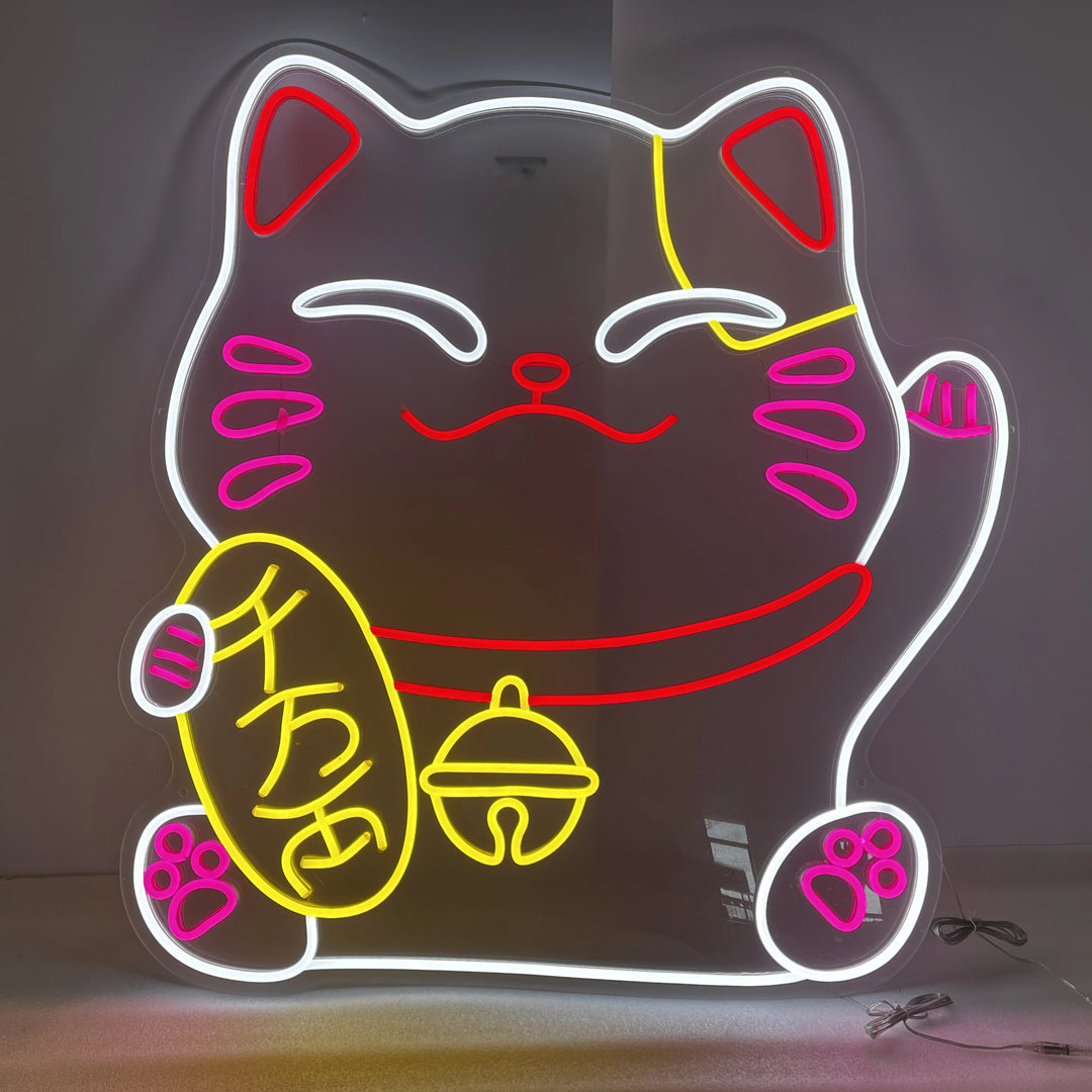 Lucky Cat Neon Sign - GEEKNEON